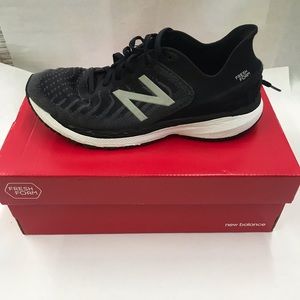 New Balance fresh foam sneakers size 6.5 kids